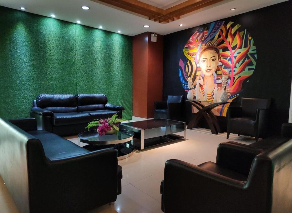 Greenwindows Hotel Davao City Εξωτερικό φωτογραφία