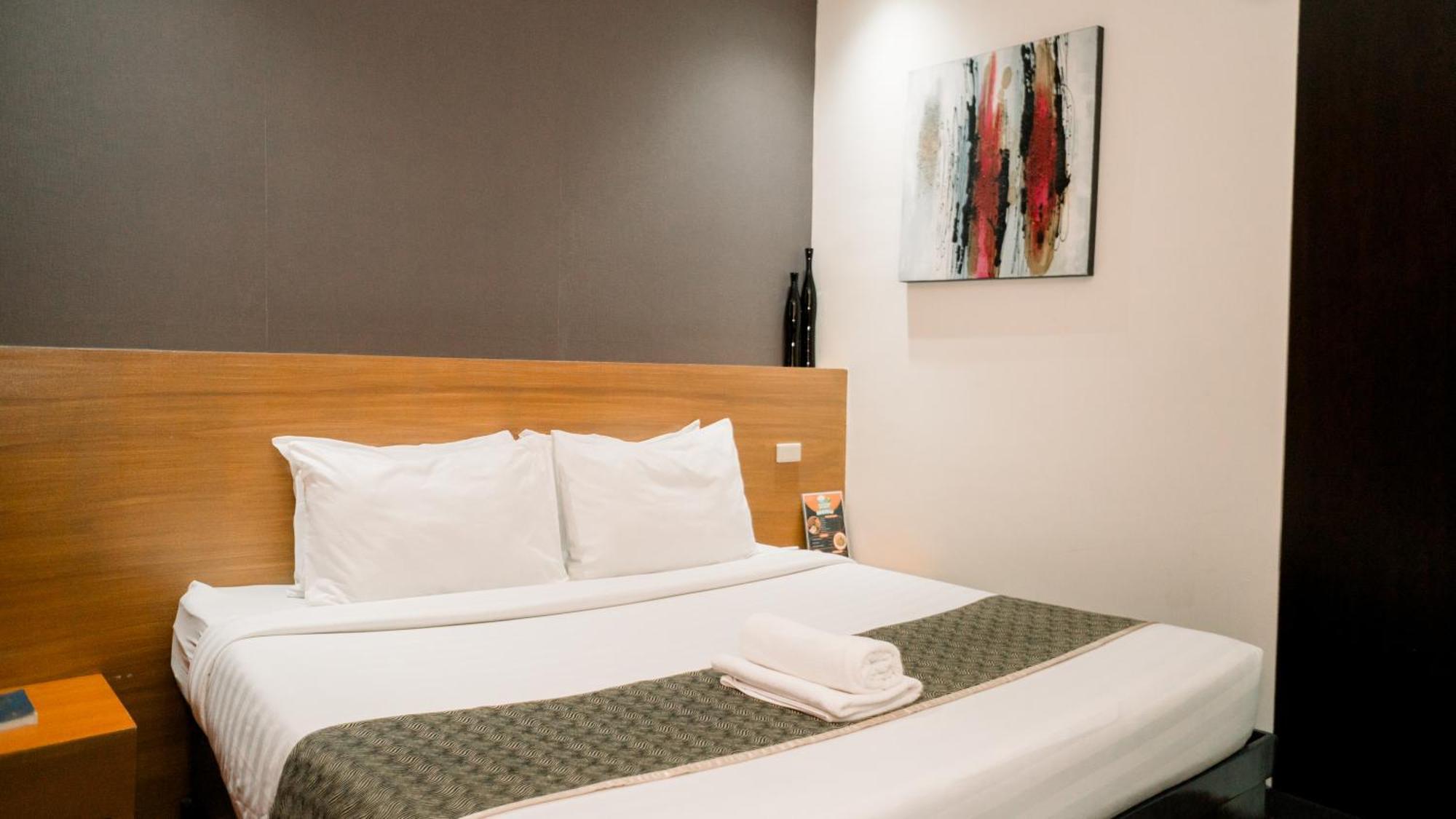 Greenwindows Hotel Davao City Εξωτερικό φωτογραφία