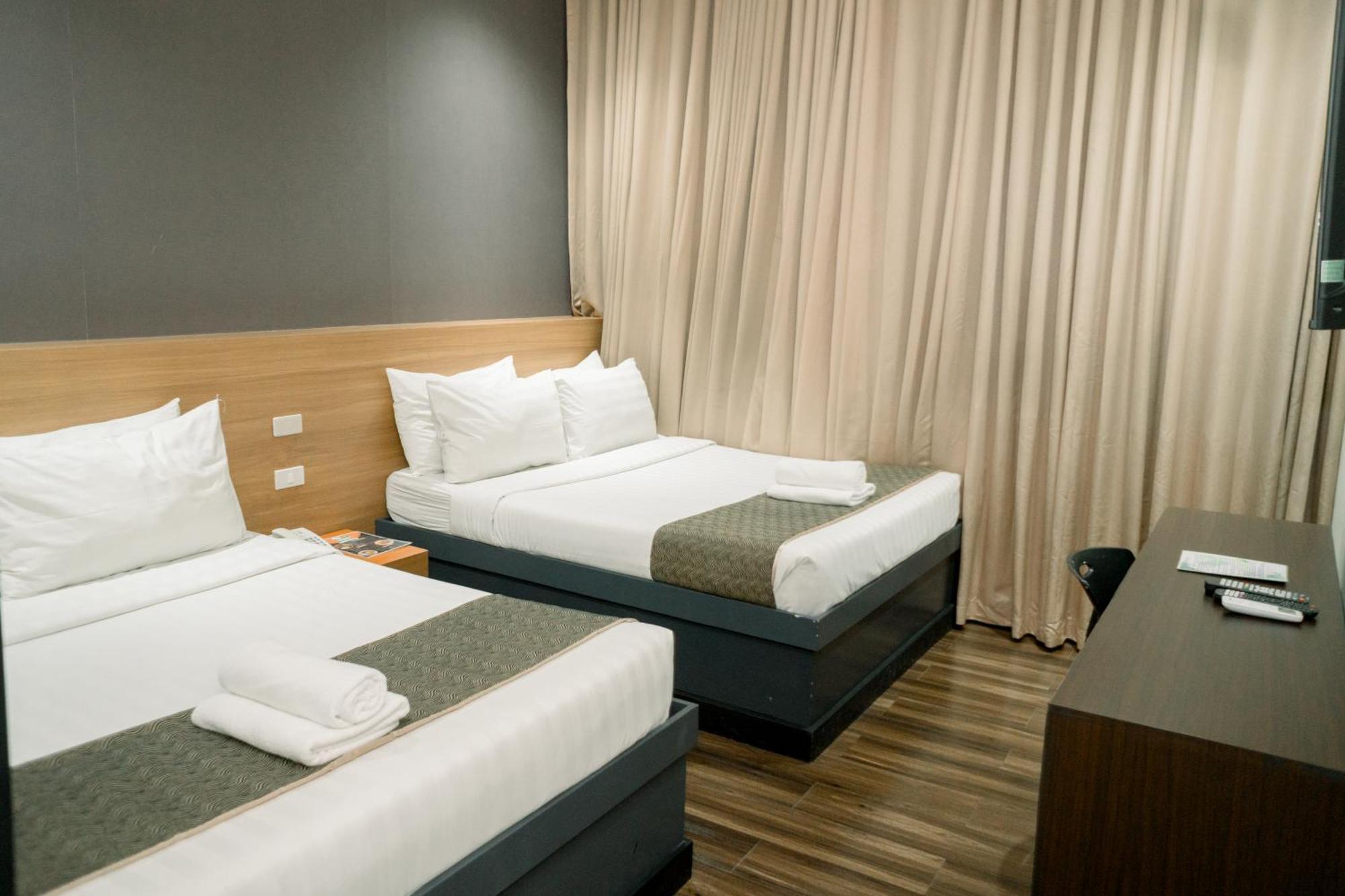 Greenwindows Hotel Davao City Εξωτερικό φωτογραφία